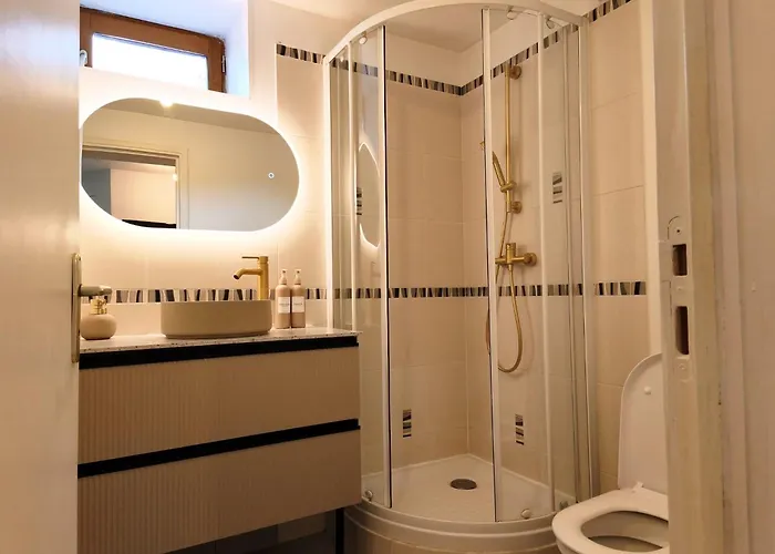 La Parenthese Kaki *